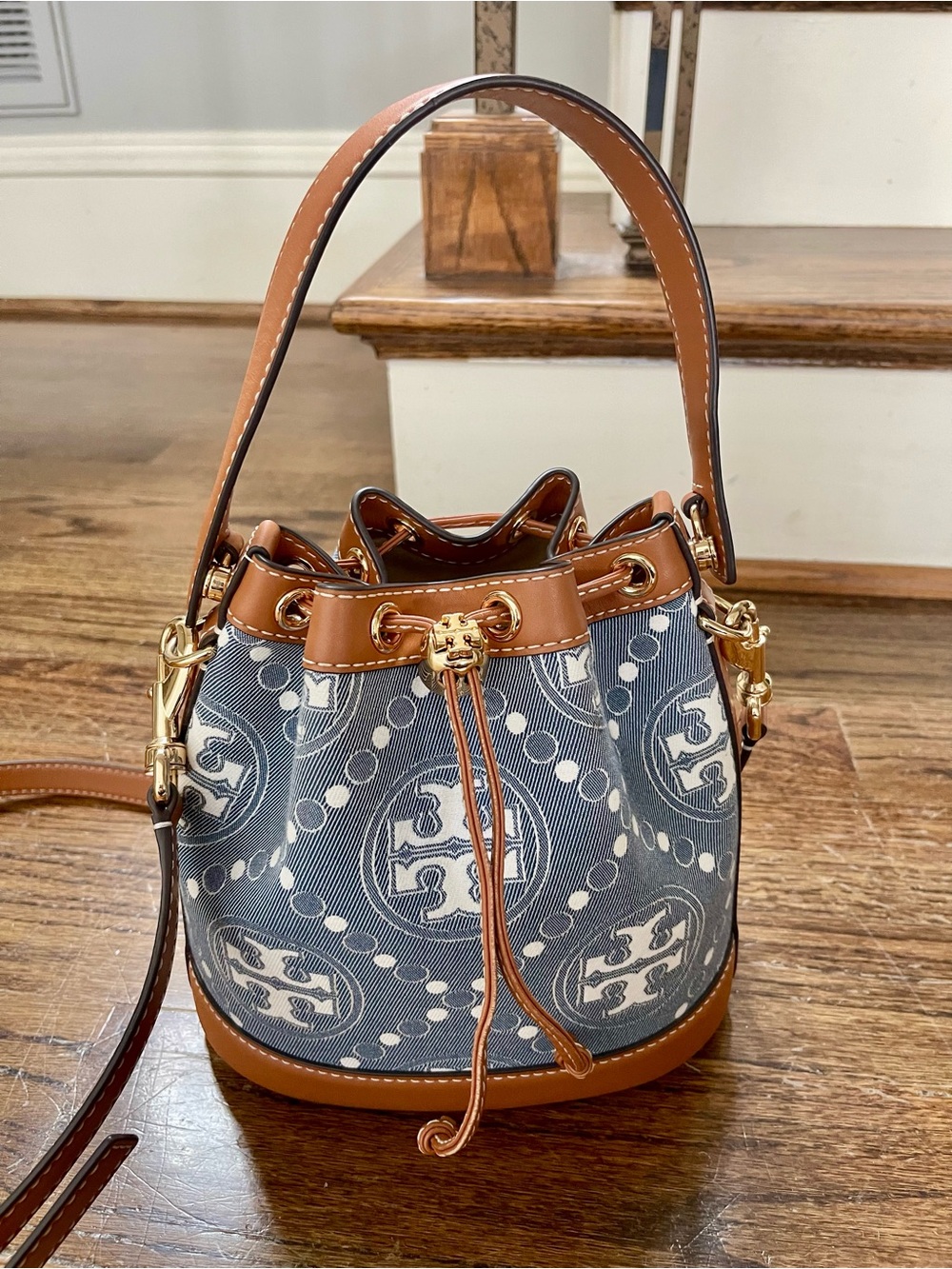 Tory Burch Monogram Bucket Bag - Picture 4 of 14